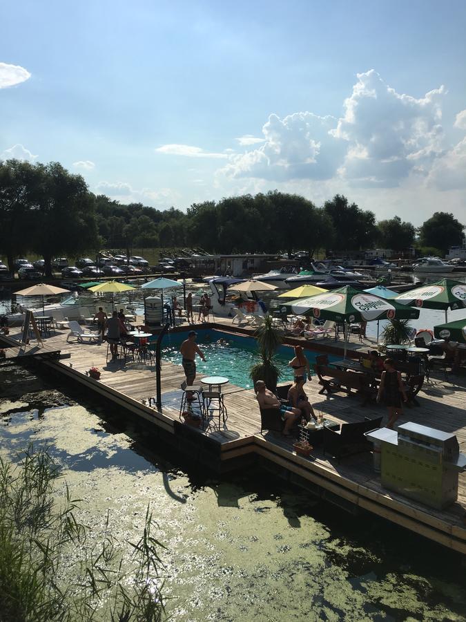 Tuenderfatyol**** Szallodahajo Abádszalók Bagian luar foto